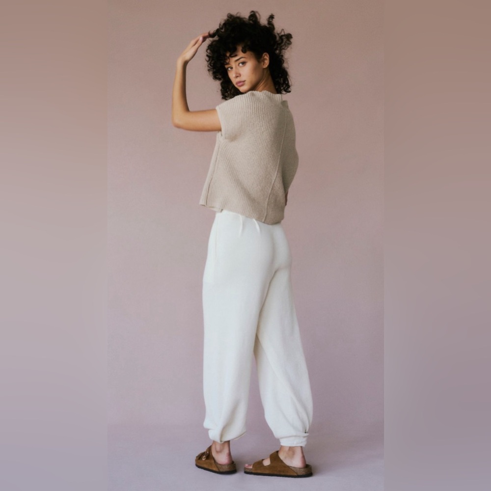 Free People Freya knit sweater & pant set tan and white | Medium